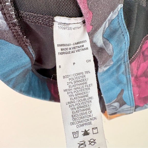 🎁5/$25 Nike Dark Floral Print Sports Bra - Picture 6 of 7